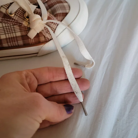 Arizona Jeans Plaid Canvas Sneakers - Picture 8 of 9